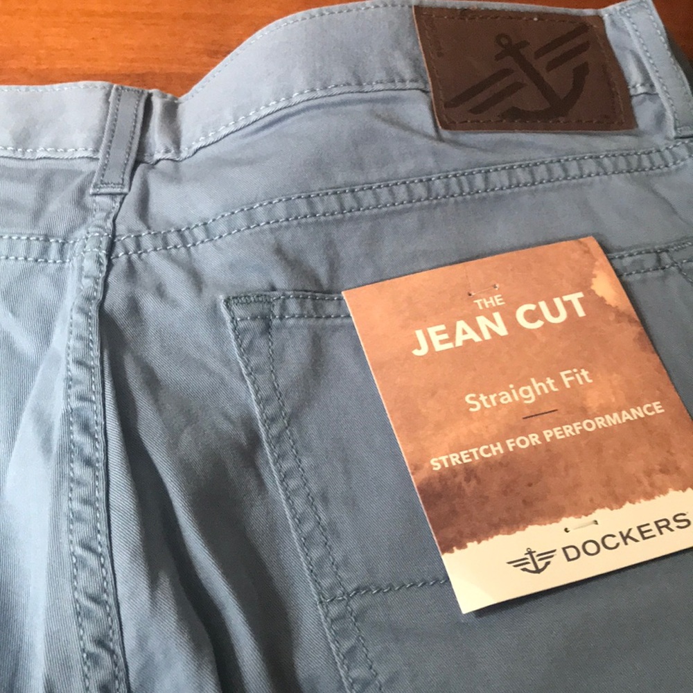 Men’s Straight Fit Dockers light blue W30 L30 NWT